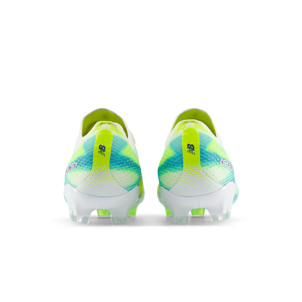 Férfi focicipő New Balance FURON ELITE FG V9 UF1F7R4 – fehér