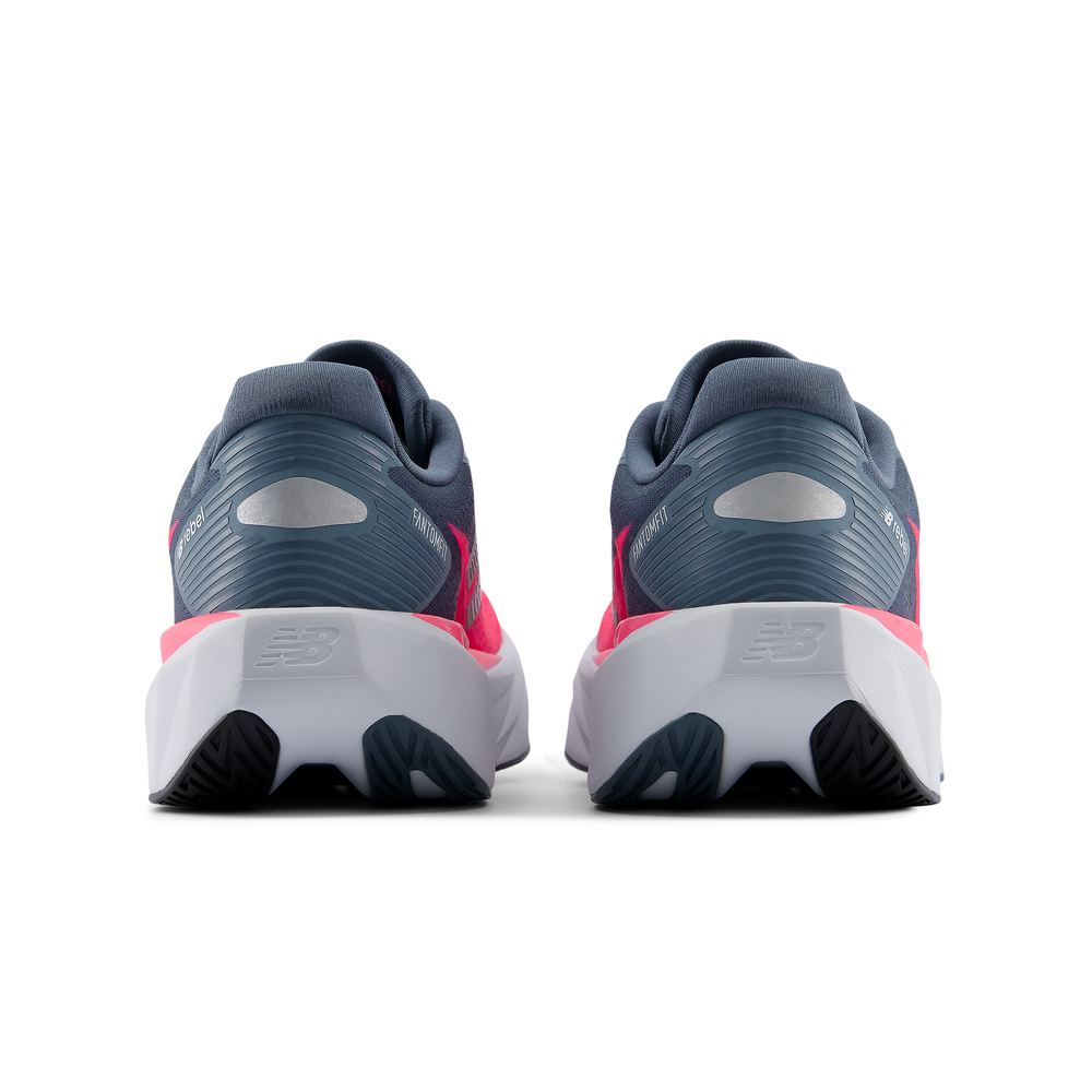Női futócipő New Balance FuelCell Rebel v5 WFCX589 – szürke