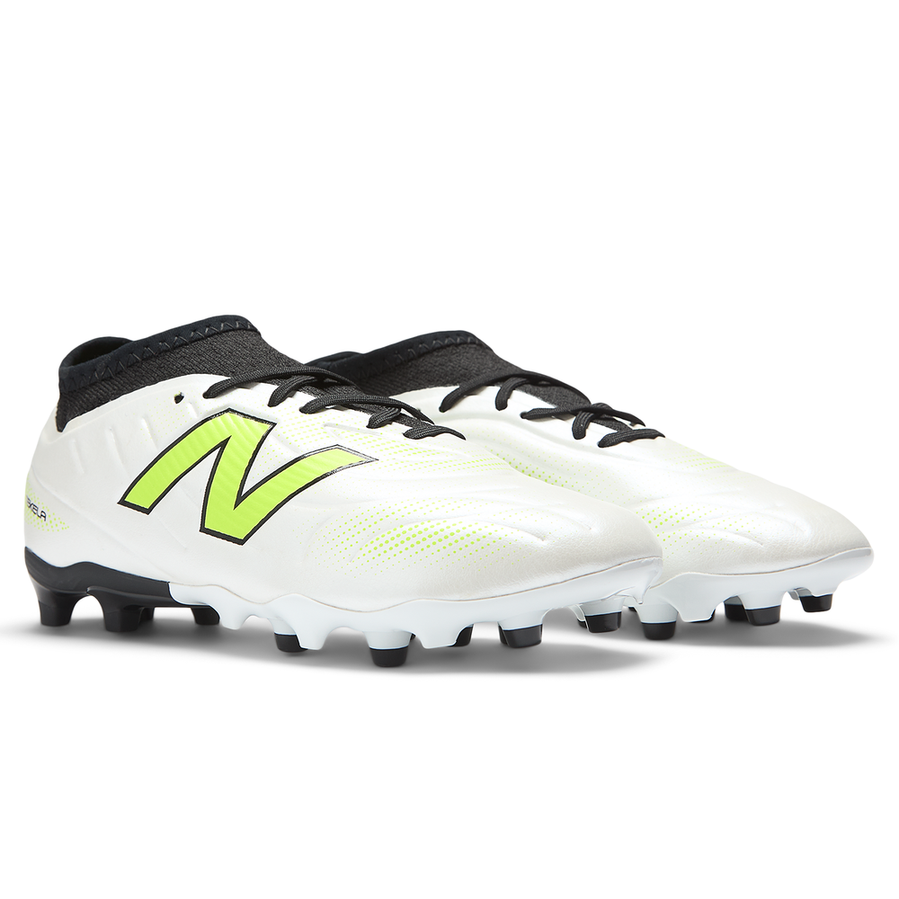 Focicipő gyerekeknek New Balance TEKELA TEAM LOW JNR FG V5 SJT3FSP5 – fehér