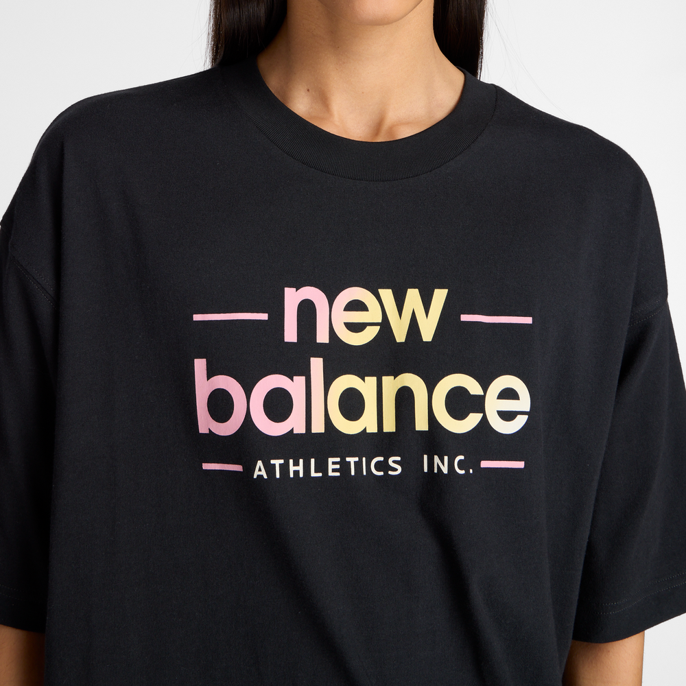Női póló New Balance WT53916BK – fekete