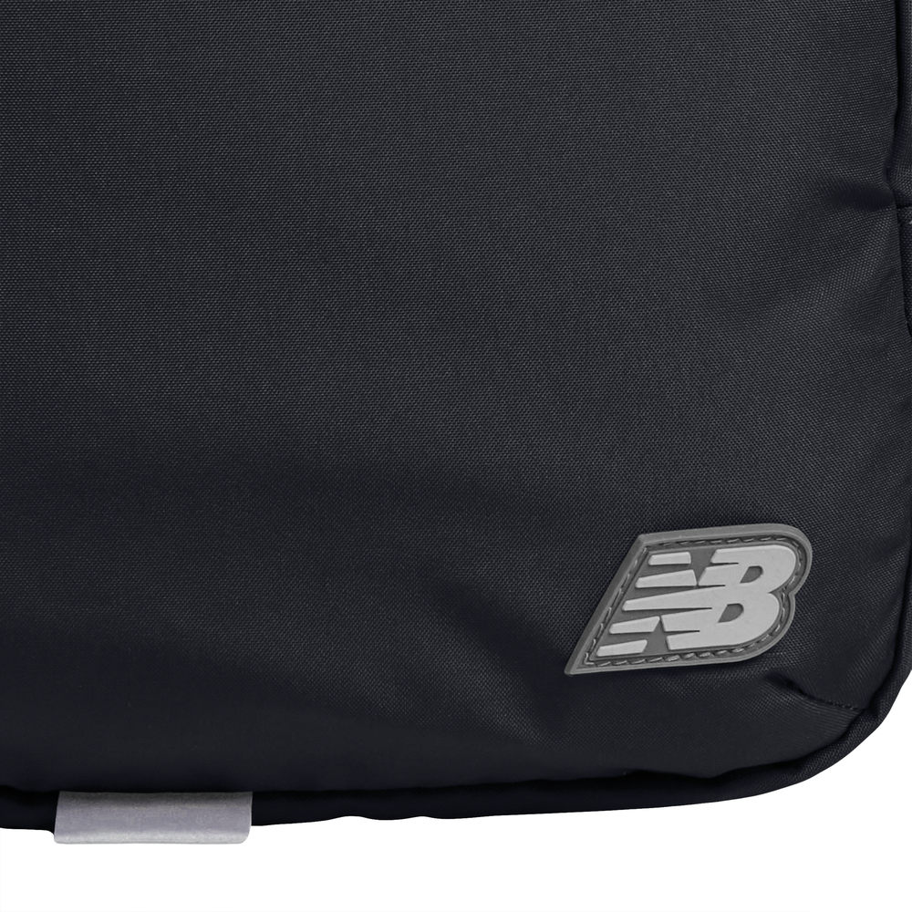 Hátizsák New Balance LAB51524BK – fekete