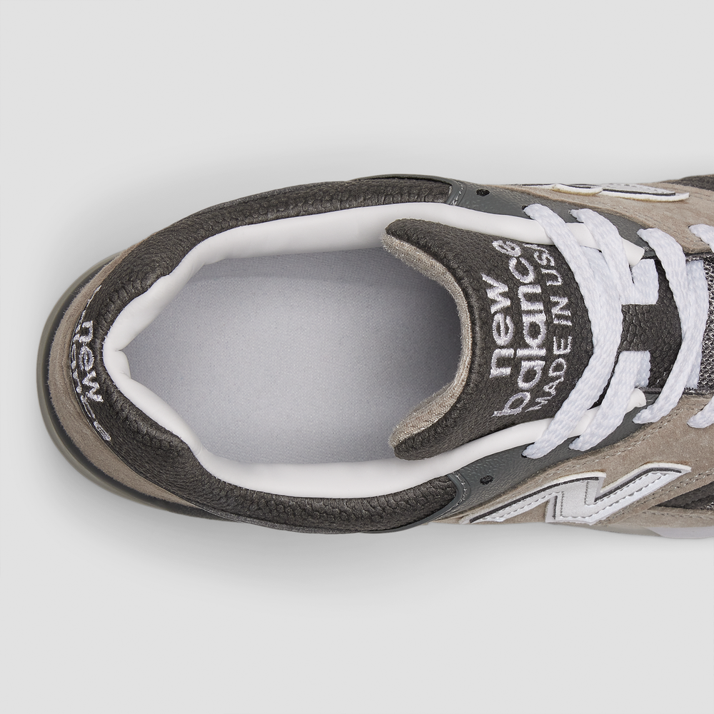 Unisex cipő New Balance U997GY - bézs