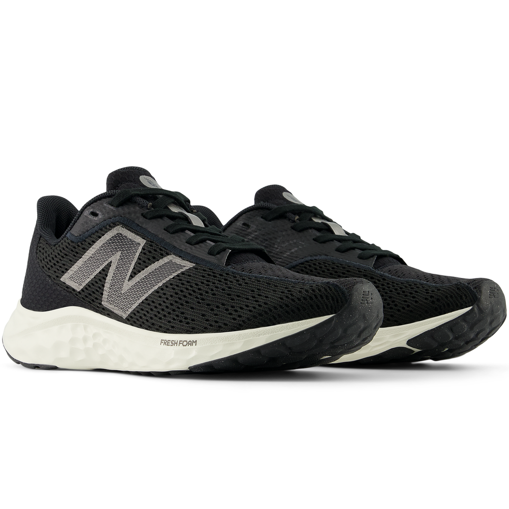 Női futócipő New Balance Fresh Foam Arishi v4 WARISYK4 – fekete