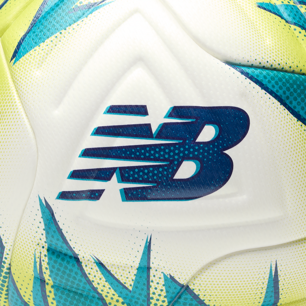 Labda New Balance Geodesa PRO FB23047GWG – fehér