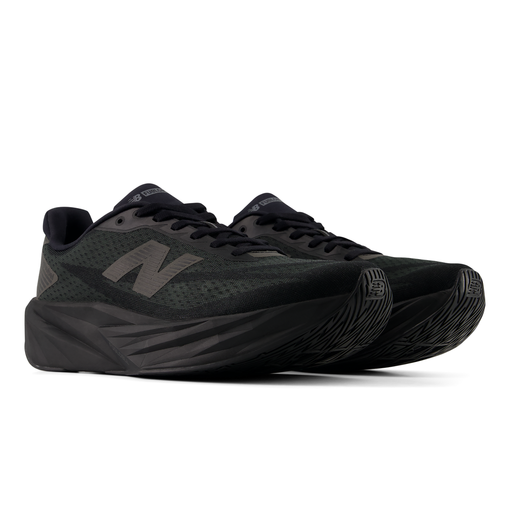 Férfi futócipő New Balance FuelCell Rebel v5 MFCX4WK – fekete