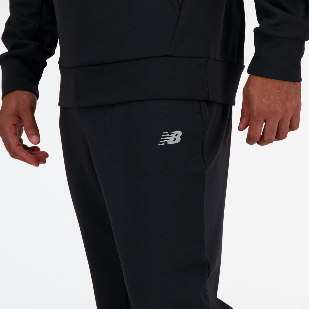 Férfi nadrág New Balance MP41143BK – fekete