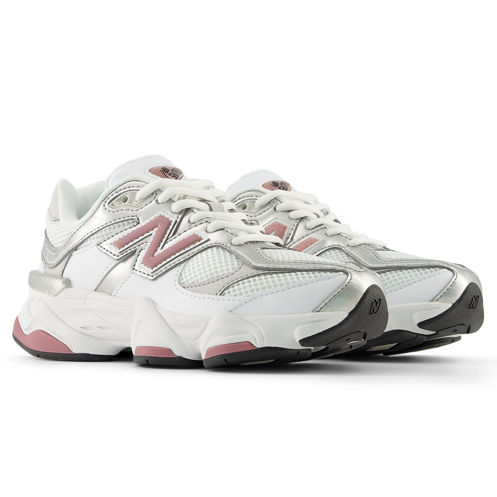 Gyermekcipő New Balance G906082T – fehér