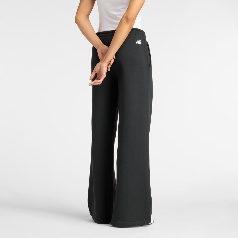 Női nadrág New Balance WP53902BK – fekete
