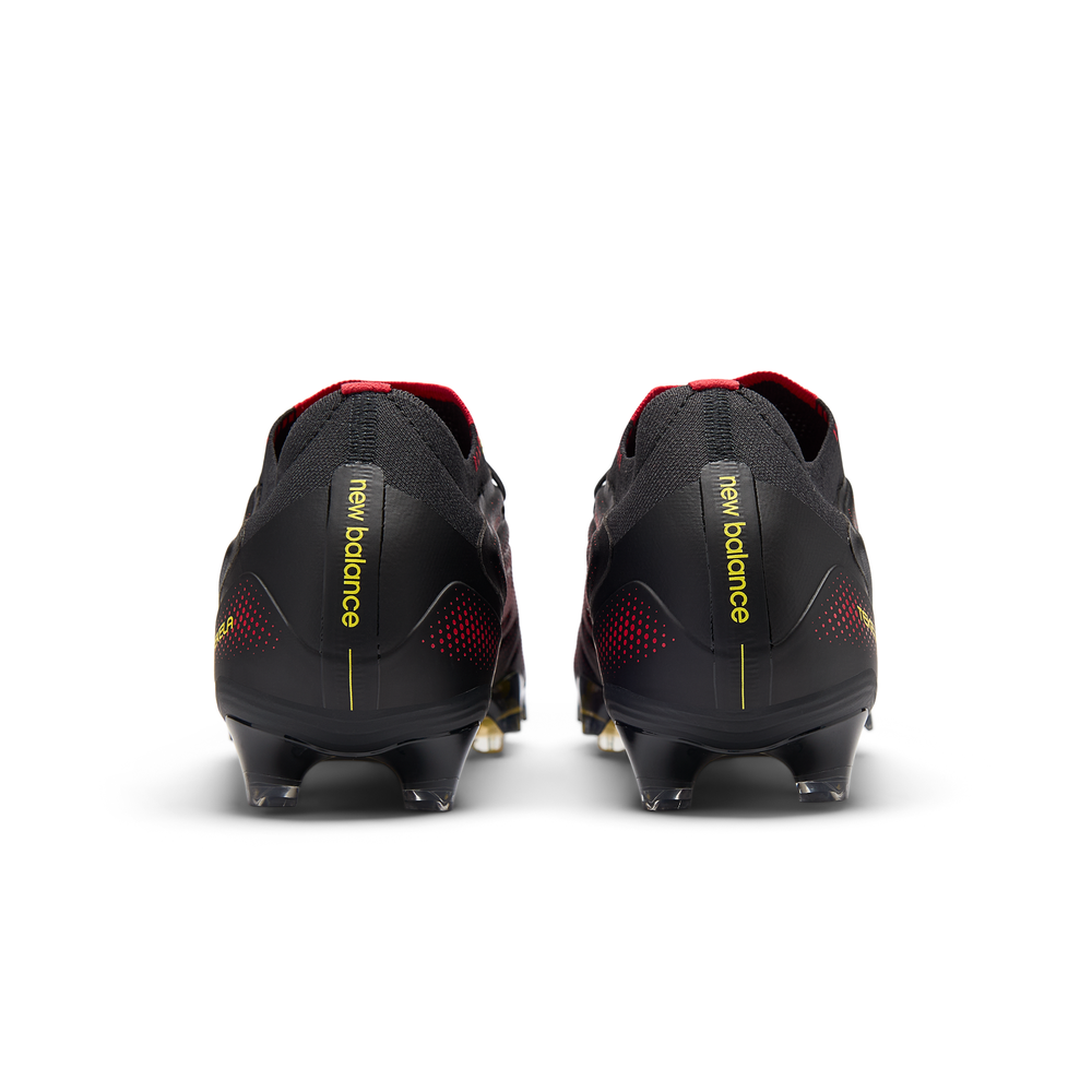 Férfi focicipő New Balance TEKELA ELITE FG V5 UT1FL3KQ – fekete