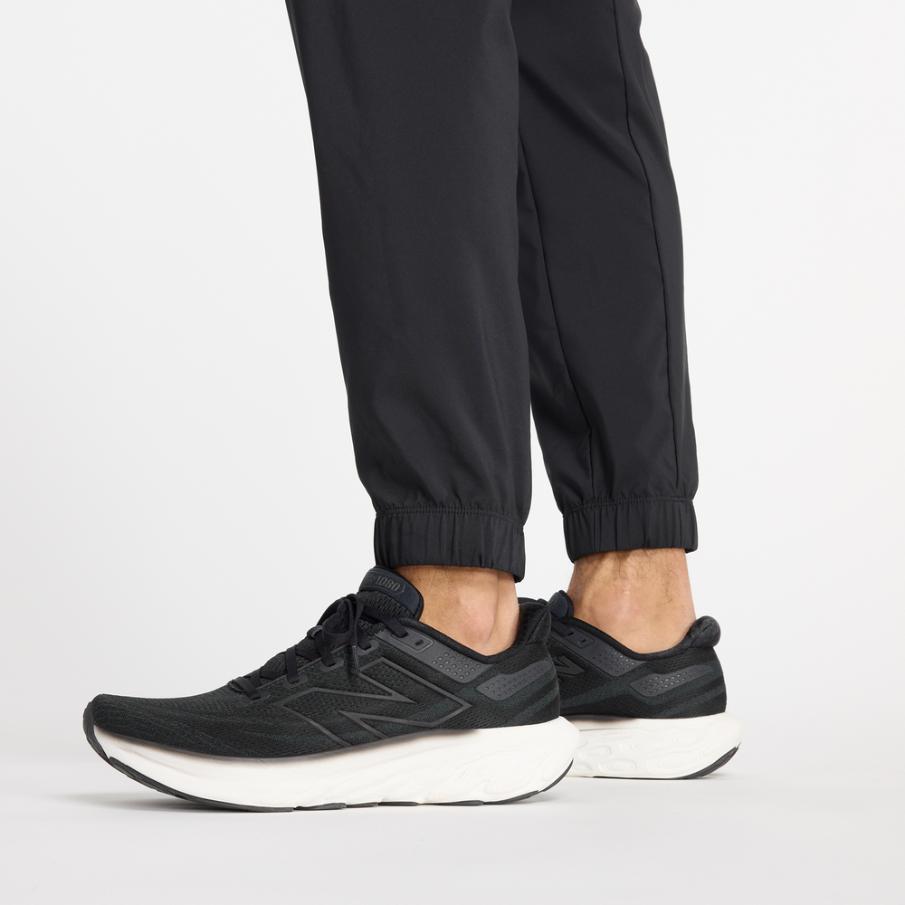 Férfi nadrág New Balance MP41011BK – fekete