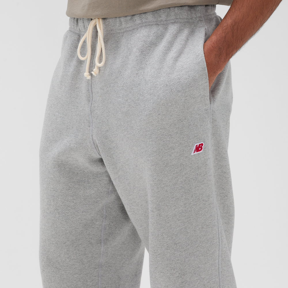 Férfi nadrág New Balance MADE in USA MP43547AG – szürke