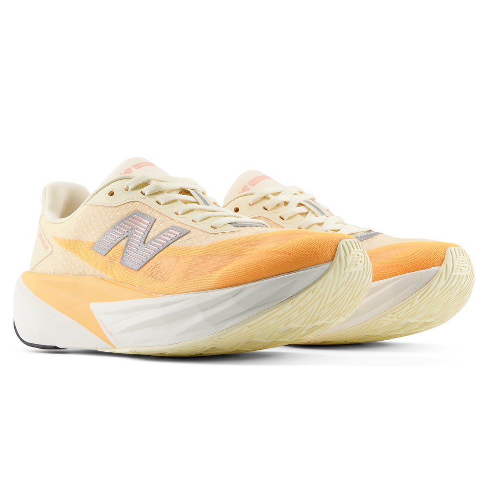 Női futócipő New Balance FuelCell Rebel v5 WFCX8KC – narancssárga