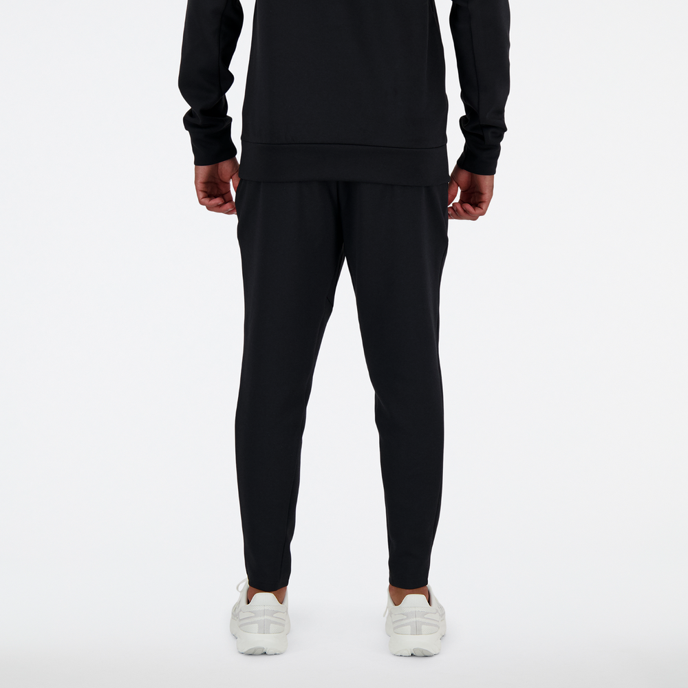 Férfi nadrág New Balance MP41143BK – fekete