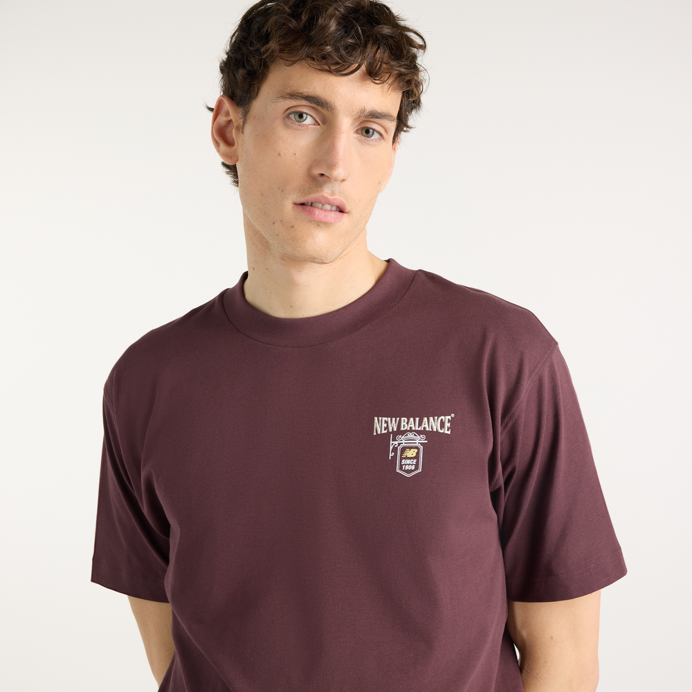 Férfi póló New Balance Grab a Bite London T-Shirt – bordó
