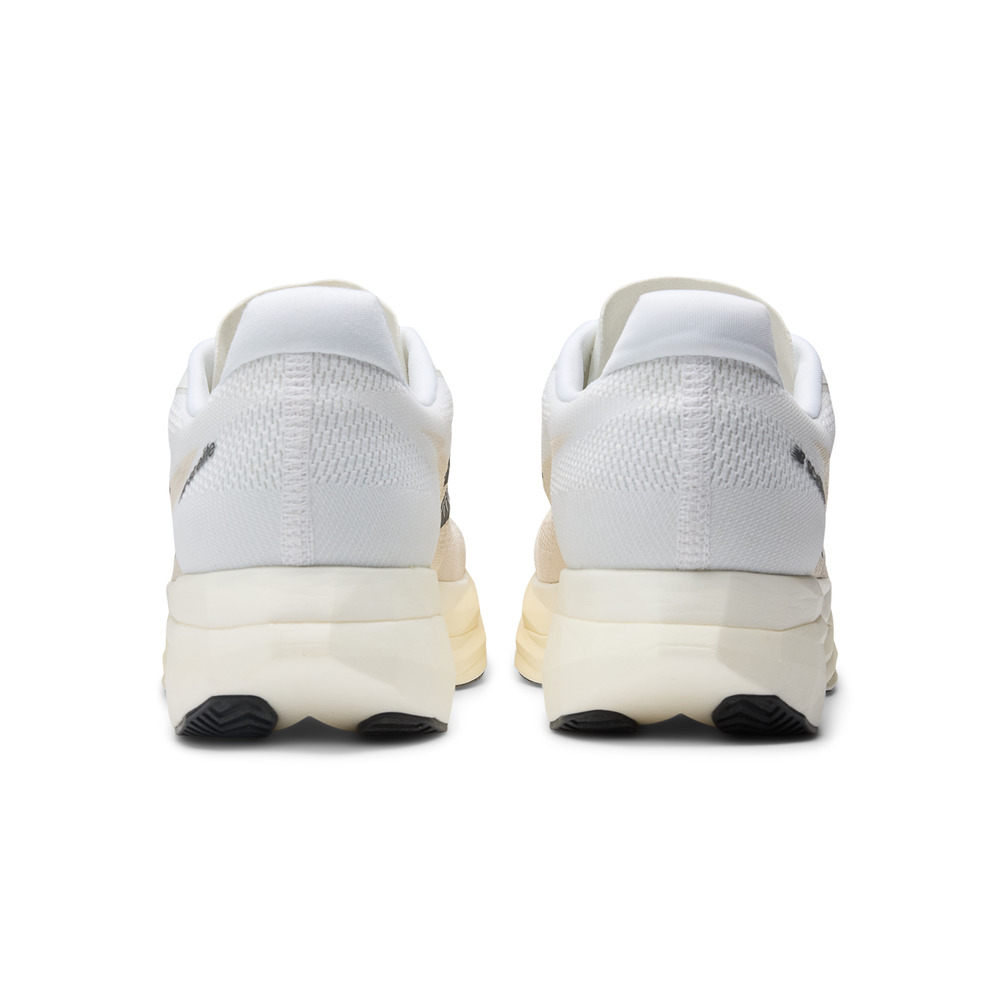 Női futócipő New Balance FuelCell SC Elite V5 WRCELLD5 – fehér