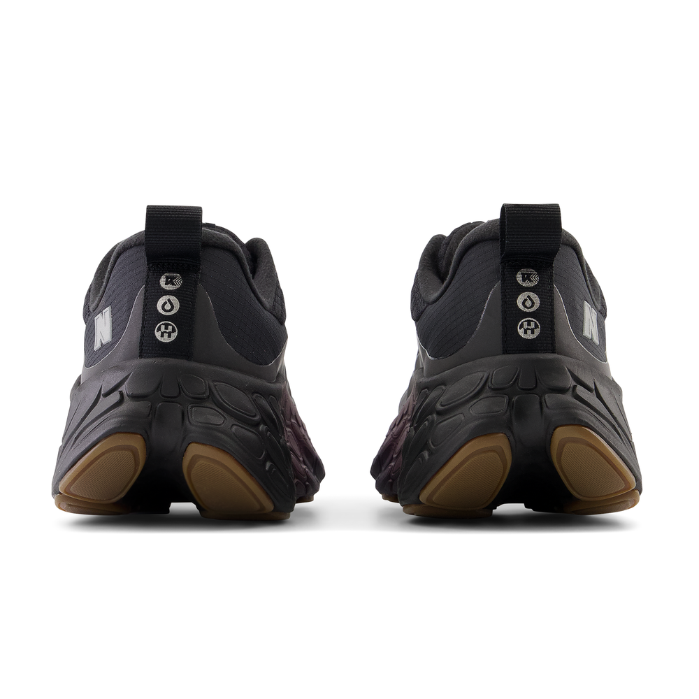 Női futócipő New Balance Fresh Foam x More v4 Permafrost WMORWBK – fekete