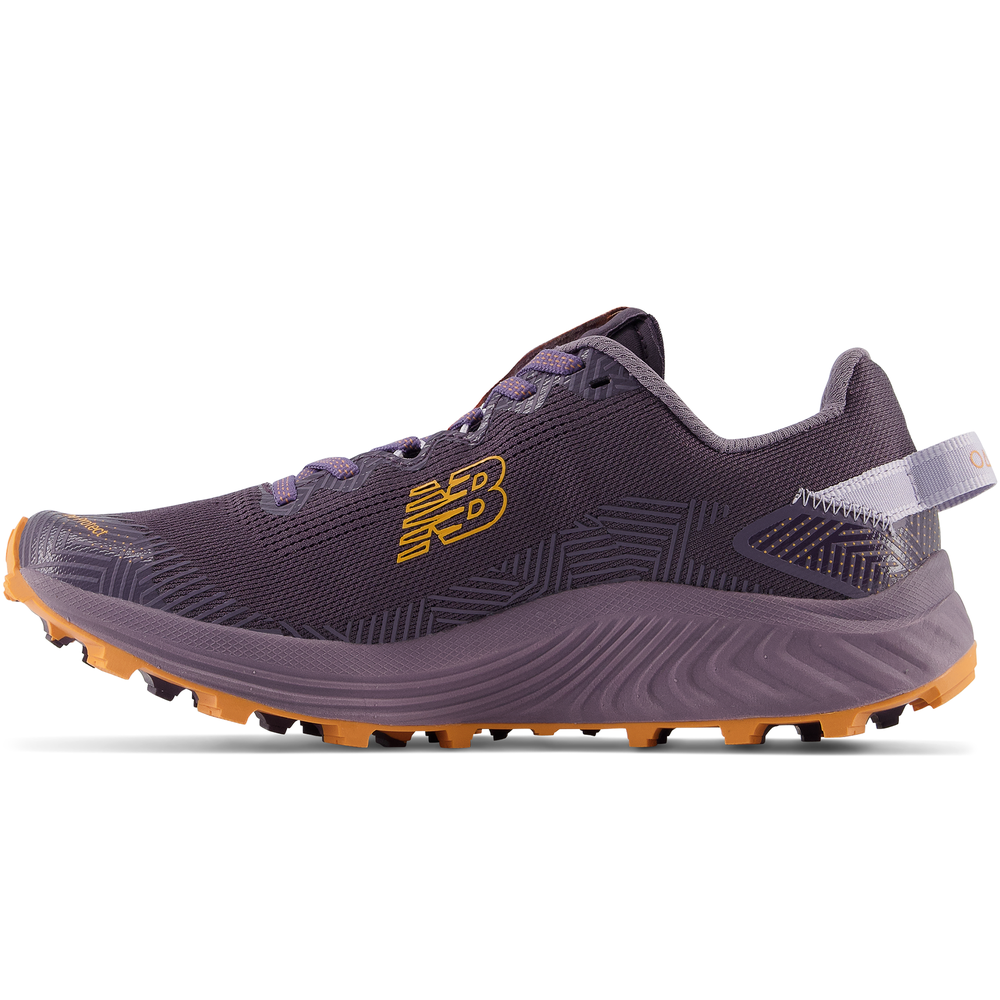 Női futócipő New Balance FuelCell Summit Unknown v4 WTUNKNL4 – lila
