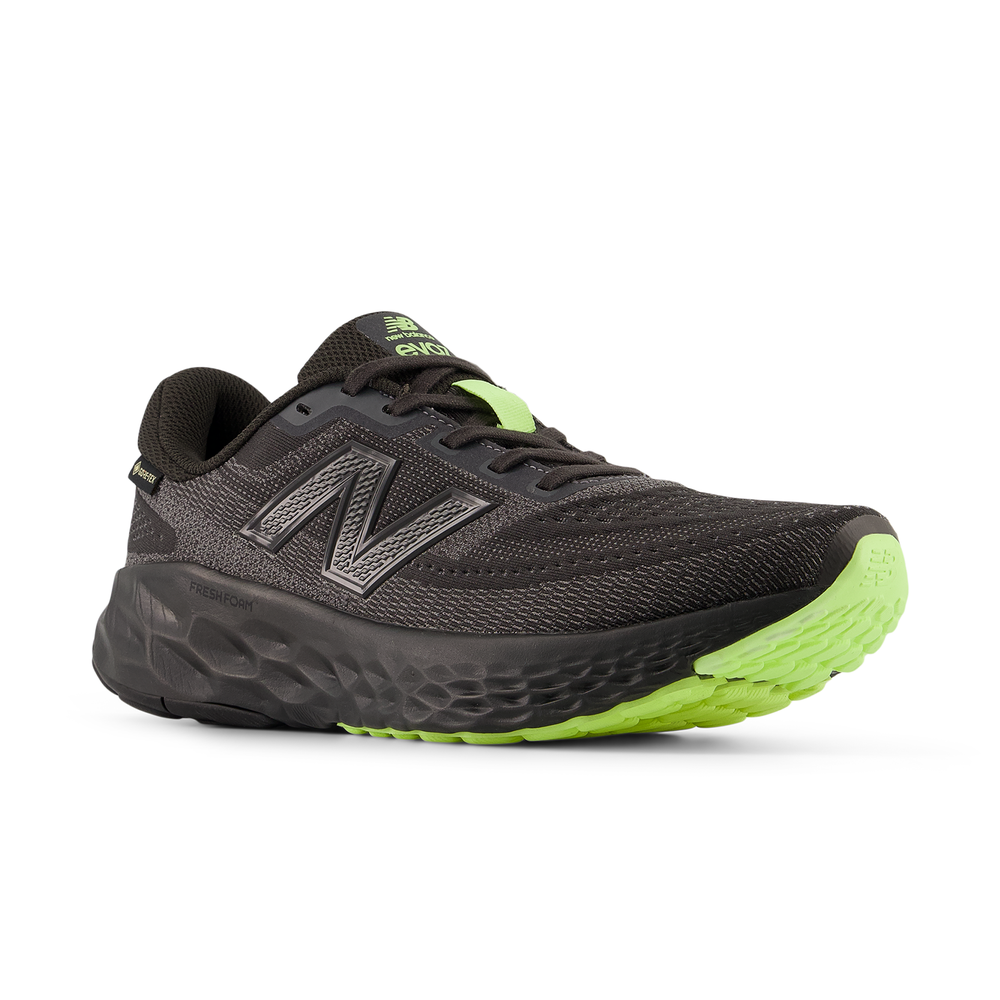Női futócipő New Balance Fresh Foam Evoz v4 Gore-Tex WEVOZ2YH – fekete