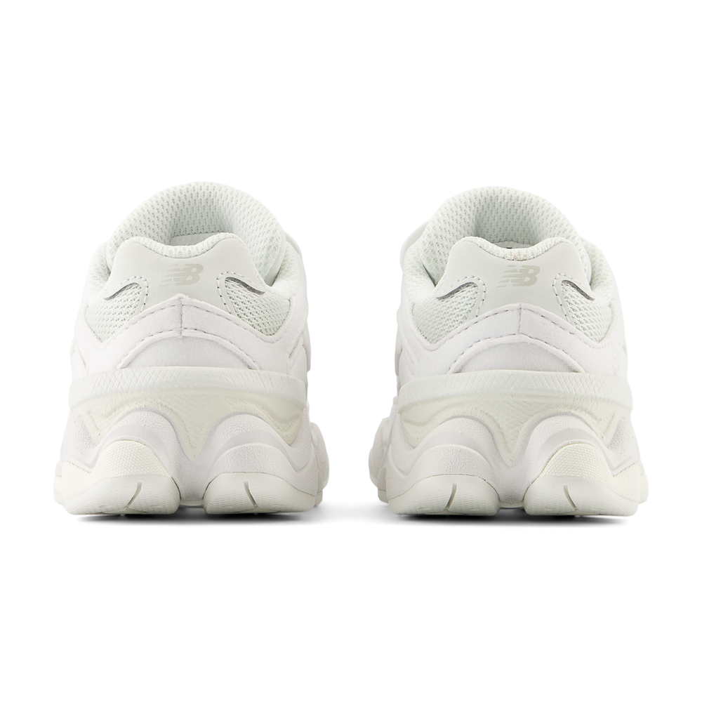 Gyerek cipő New Balance IV9060LL – fehér
