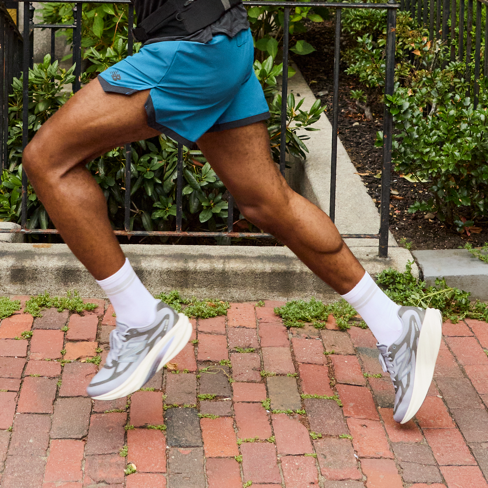Férfi futócipő New Balance nfinion SuperComp Rebel v1 MREBX9HS – szürke