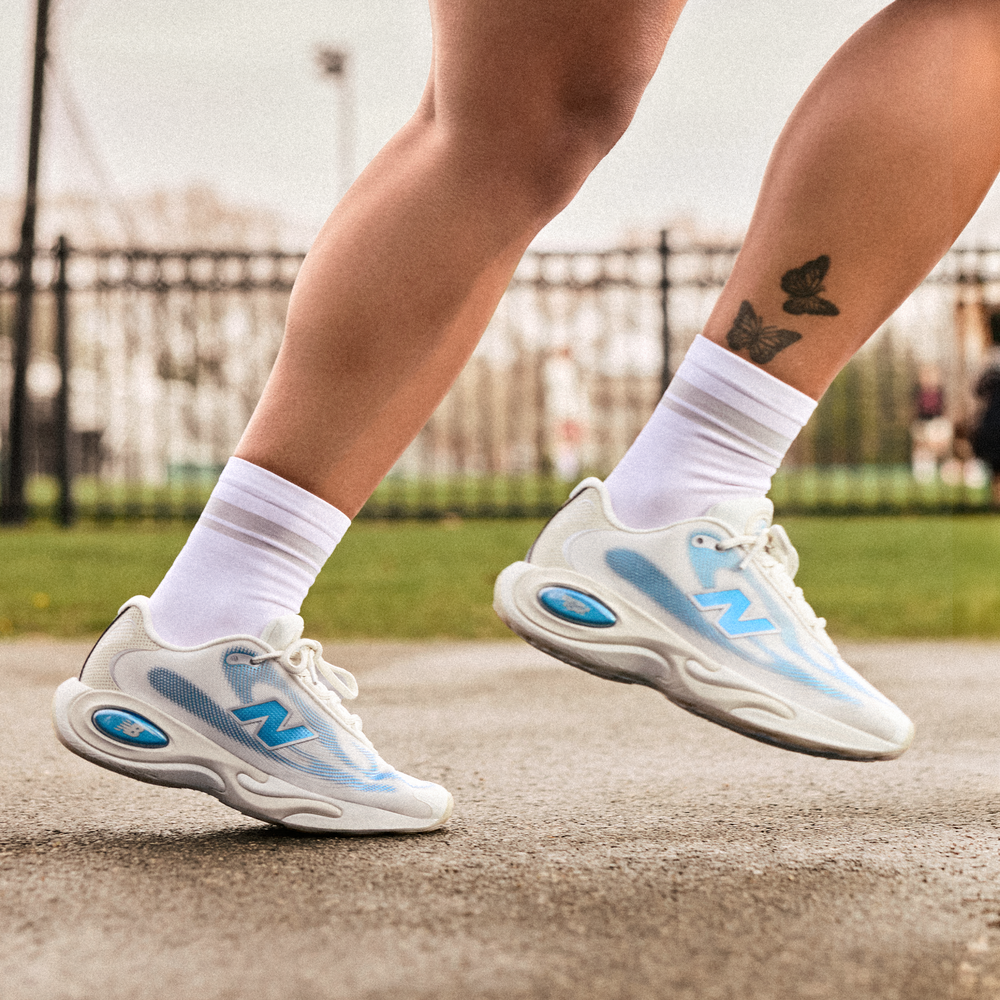 Női futócipő New Balance AC Runner WACR15HW – bézs