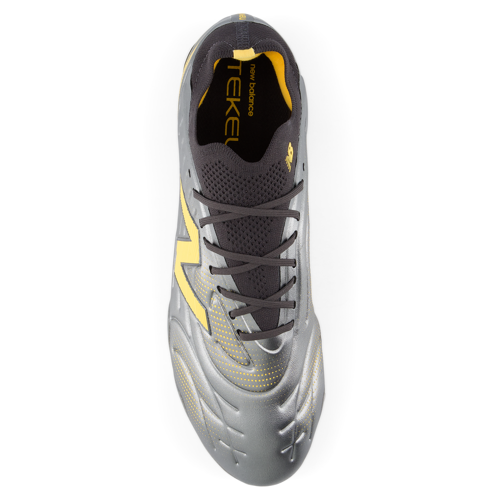 Férfi focicipő New Balance TEKELA PRO FG V5 UT2FL5YS – ezüst