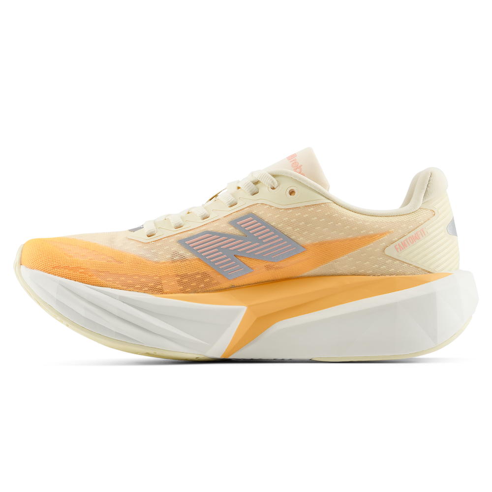 Női futócipő New Balance FuelCell Rebel v5 WFCX8KC – narancssárga