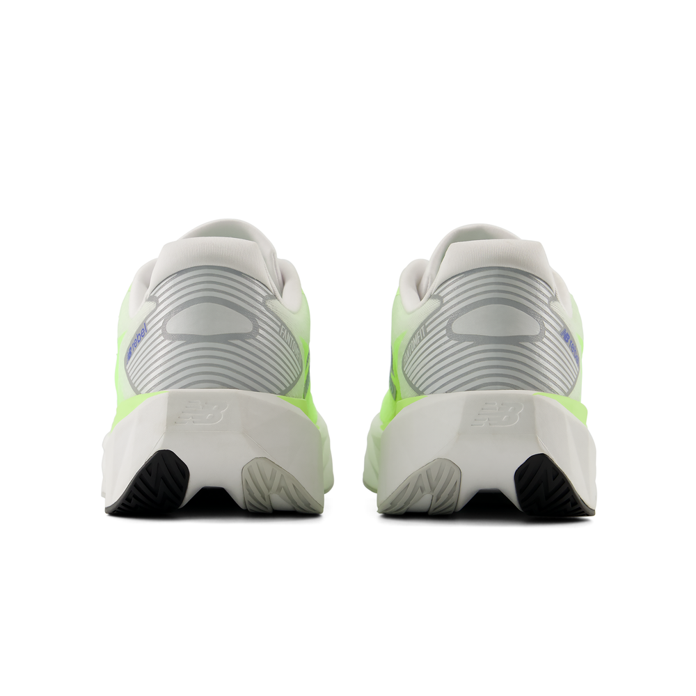 Férfi futócipő New Balance FuelCell Rebel v5 MFCX6KQ – zöld