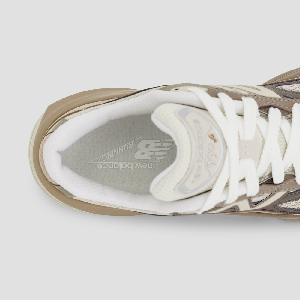 Unisex cipő New Balance U990SG6 – bézs