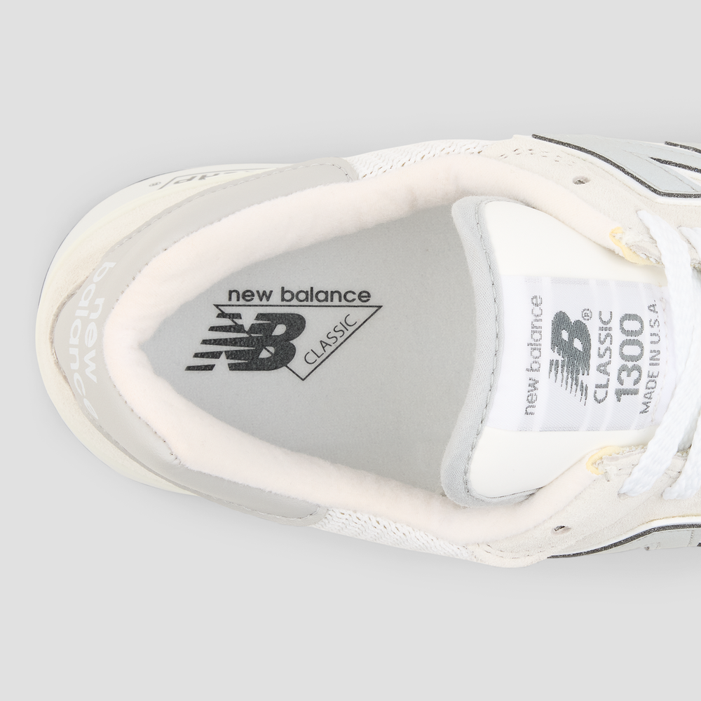 Unisex cipő New Balance U1300WH - bézs
