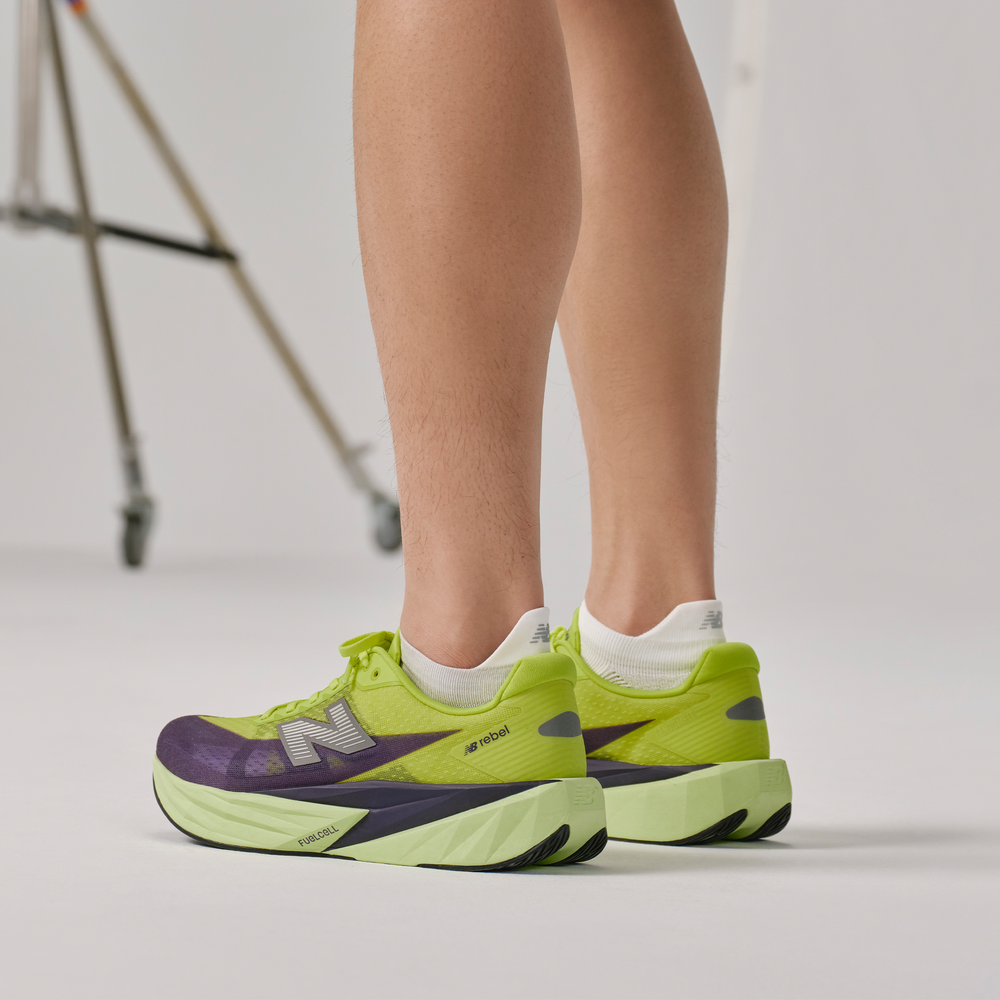 Unisex futócipő New Balance FuelCell Rebel v5 MFCX4TR – zöld