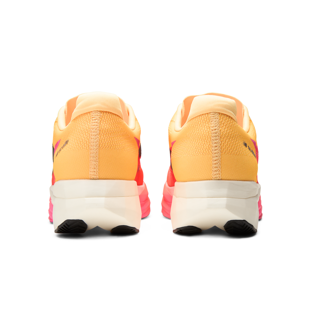 Férfi futócipő New Balance FuelCell SC Elite V5 MRCEL3UD – narancssárga