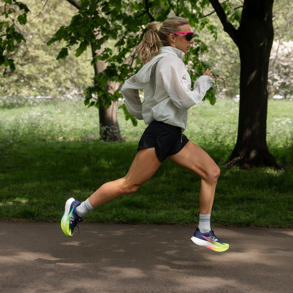 Női futócipő New Balance FuelCell SC Elite V5 WRCEL7UH – sötétkék