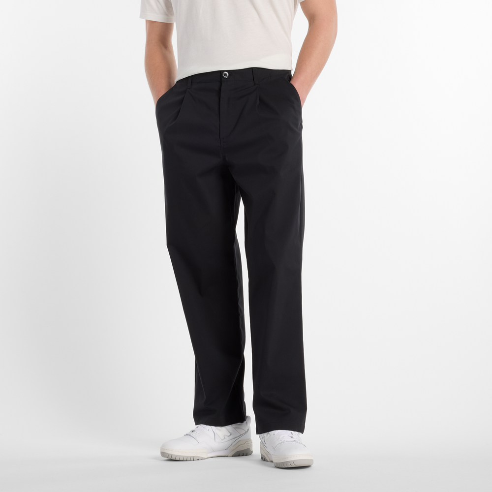 Férfi nadrág New Balance MP51563BK – fekete