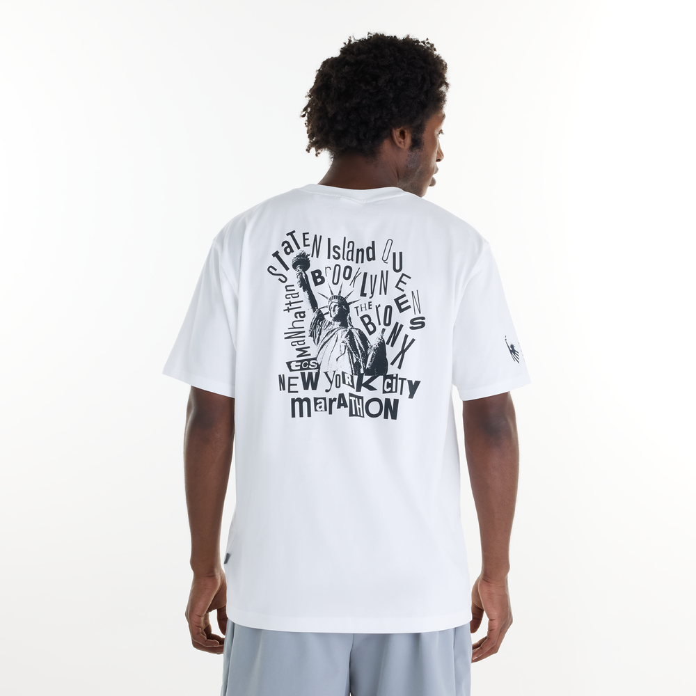 Férfi futópóló New Balance NYC Marathon Graphic – fehér