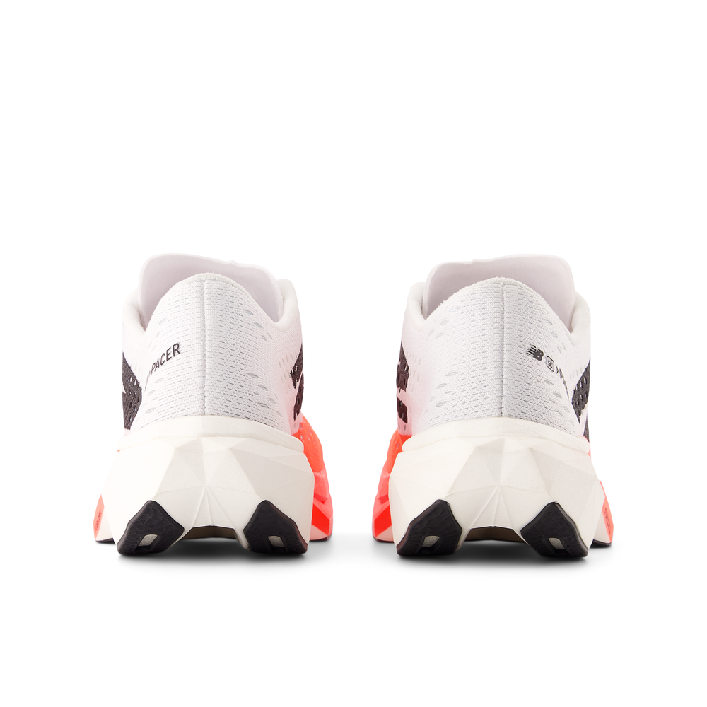 Női futócipő New Balance FuelCell SuperComp Pacer v2 WFCRRCU2 – narancssárga