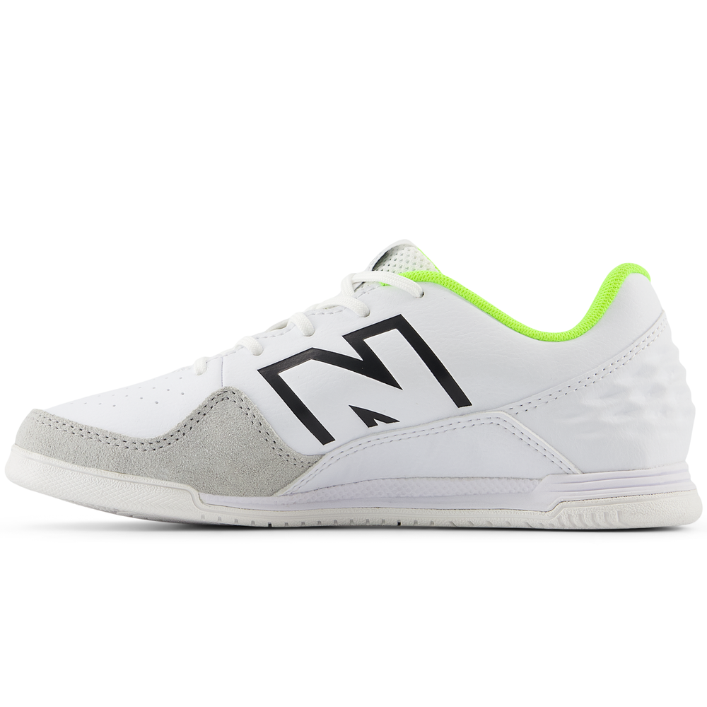 Gyermek teremcipő New Balance AUDAZO V6 COMMAND IN JNR SJA2IWH6 – fehér