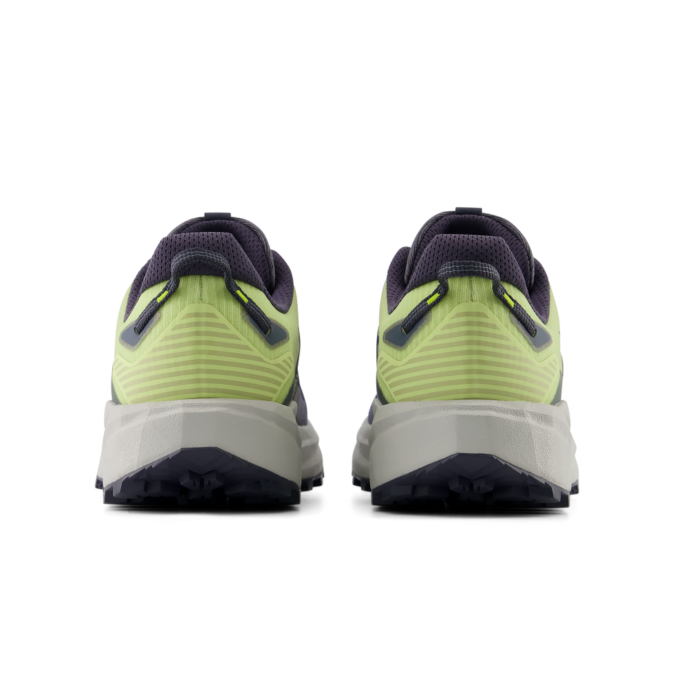 Férfi futócipő New Balance FuelCell Rebel Trail MRBT8CQ – zöld