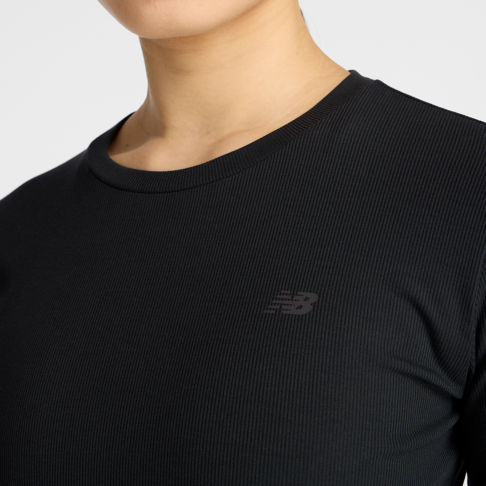 Női póló New Balance WT53133BK – fekete