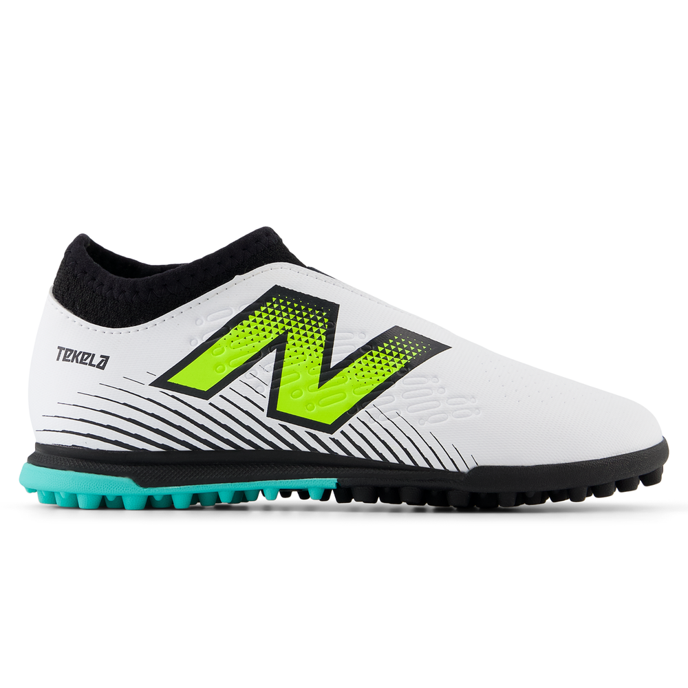 Gyermek turf cipő New Balance TEKELA V4+ MAGIQUE JNR FG SJT3TH45 – fehér