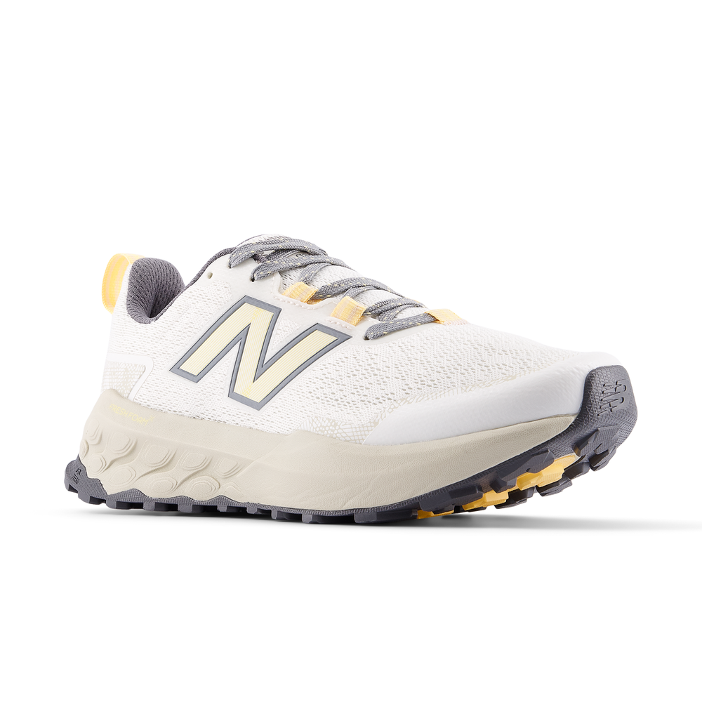 Női futócipő New Balance Fresh Foam Garoé v2 WGARO5CP – bézs
