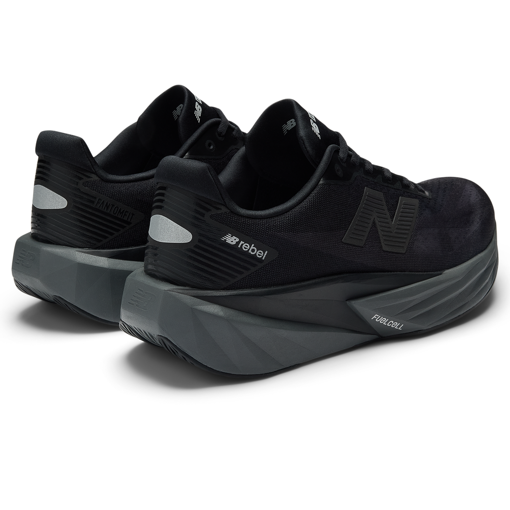 Férfi futócipő New Balance FuelCell Rebel v5 MFCXLC5 – fekete