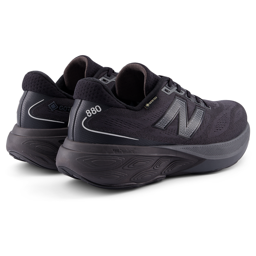 Férfi futócipő New Balance Fresh Foam X 880 v15 Gore-Tex M880GB15 – fekete