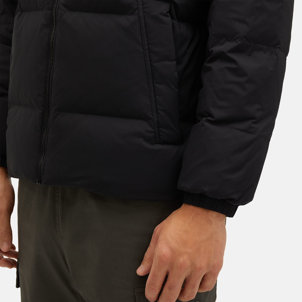 Férfi téli kabát New Balance MJ34324BK – fekete