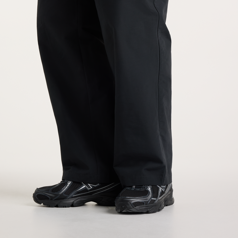 Férfi nadrág New Balance Cargo – fekete