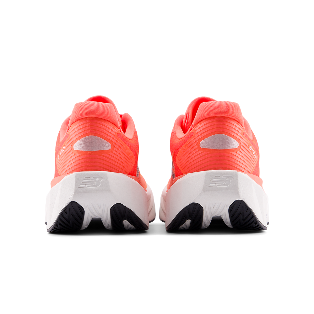Női futócipő New Balance FuelCell Rebel v5 WFCXL5A – narancssárga