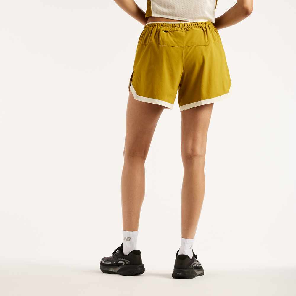 Női nadrág New Balance RC Essential – fekete