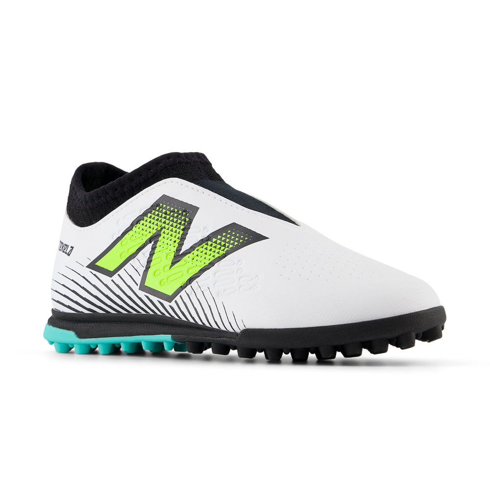 Gyermek turf cipő New Balance TEKELA V4+ MAGIQUE JNR FG SJT3TH45 – fehér