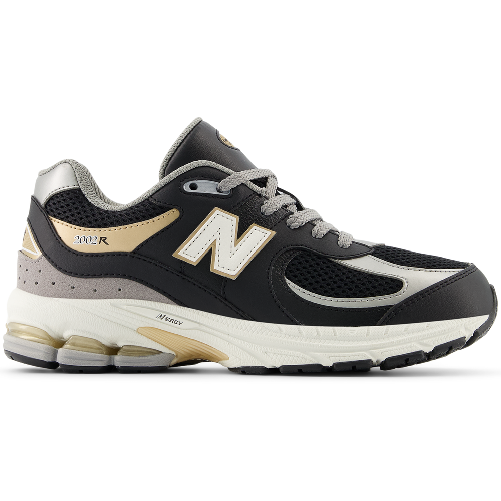 Gyermekcipő New Balance GC2002PO – fekete