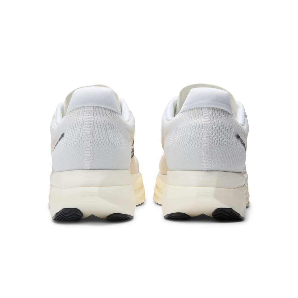 Férfi futócipő New Balance FuelCell SC Elite V5 MRCELLD5 – fehér